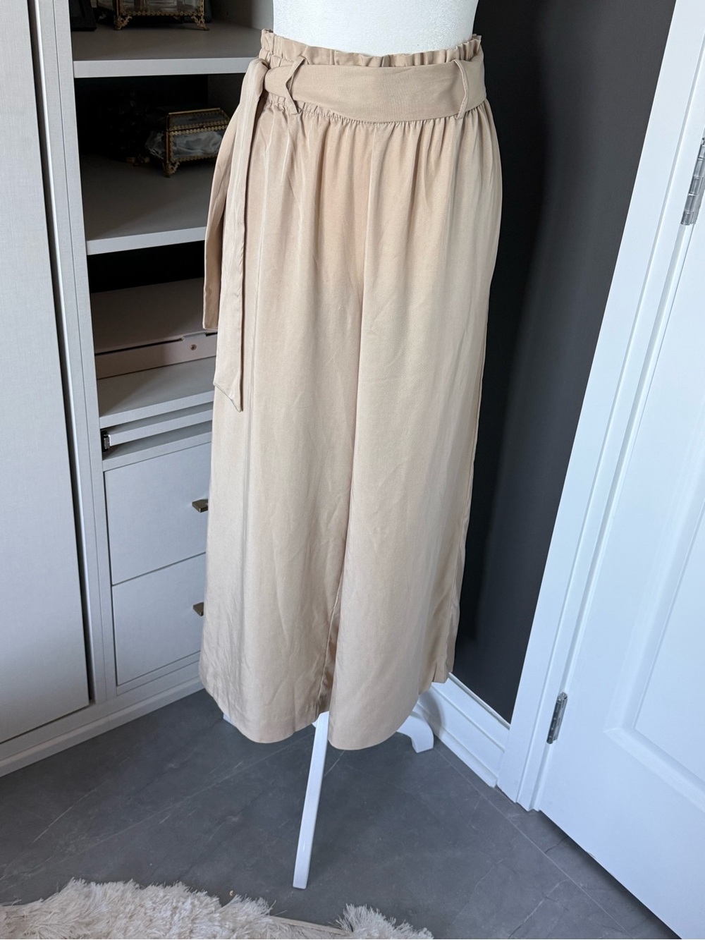 Ann Taylor Beige Wide Leg Paperbag Waist Pants